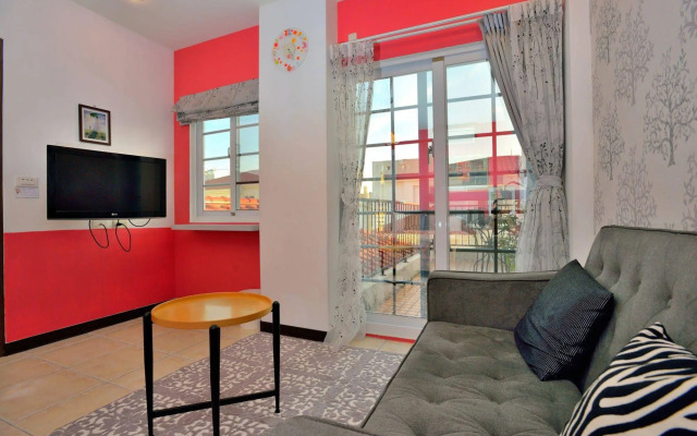 White Cotton Candy B&B