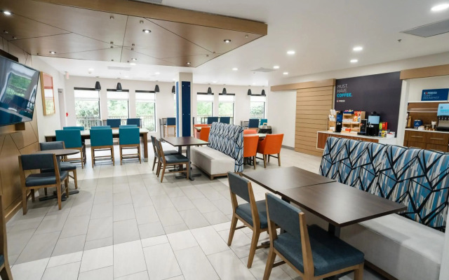 Holiday Inn Express Hotel & Suites Kodak East - Sevierville by IHG