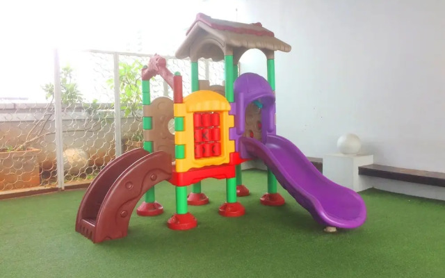 Simply Homey Studio Room at GP Plaza Apartment