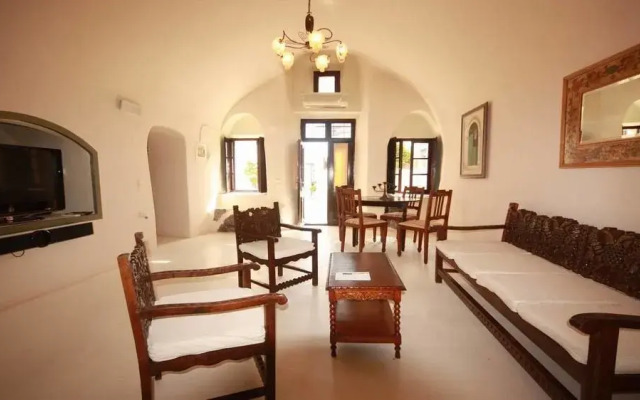 Lava Suites & Lounge Hotel