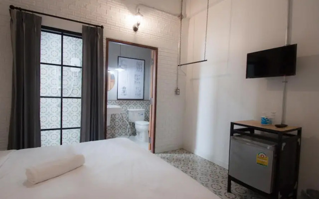V1 Room Hotel