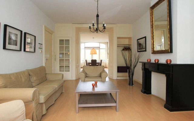 Nassau Canal Apartments