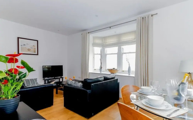 Historic Lion Brewery - Oxford City Centre