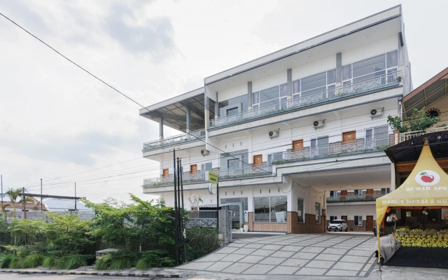 Urbanview Hotel Sky Batu Malang by RedDoorz