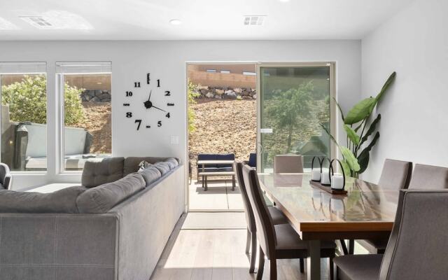 Desert Repose by RedAwning