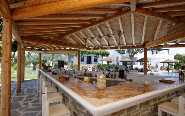 Alkyoni Beach Hotel