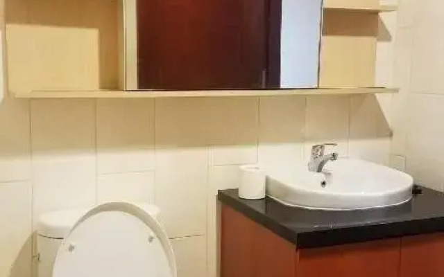 Lavenderbnb Room 10 at Mataram City Apartment