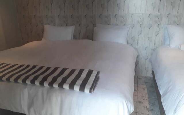 Legae Larona Guest House