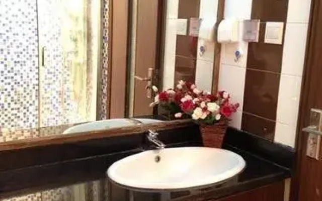 Yuelai Apartment Hotel