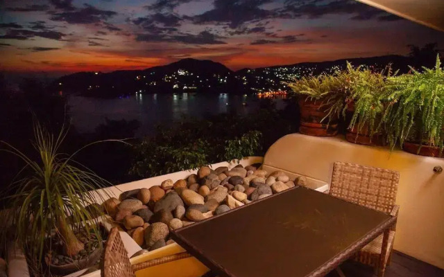 Tentaciones Hotel & Lounge Pool - Adults Only