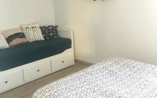 Apartment With 2 Bedrooms in Magny-le-hongre, With Wifi