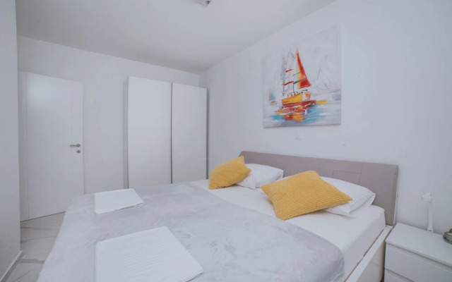 Apartment Relax with Jacuzzi & Garden