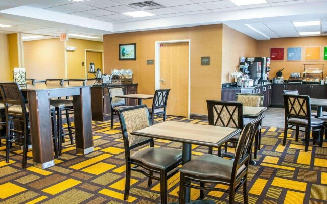 Comfort Inn East