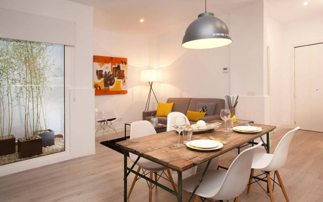 Click&Flat Seneca Suites