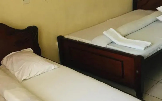 Sir James Hotel