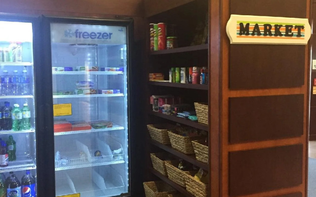 Comfort Inn & Suites