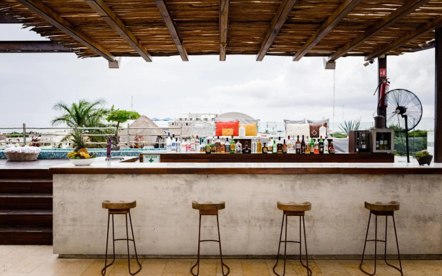 Be Playa Hotel Boutique & Rooftop Bar