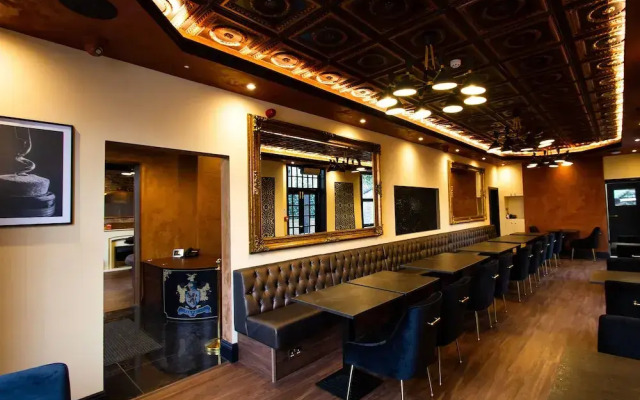 The Hadley Hotel