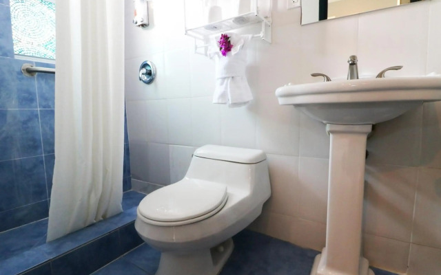 Hollywood Beach Suites