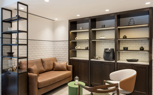 Mulan TLV Hotel