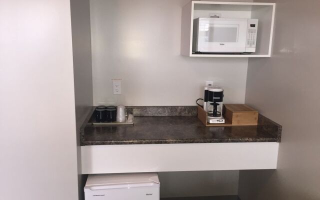 McNeills Inn on the Harbour Front