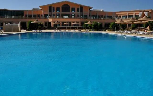 Paradise Club Shoni Bay