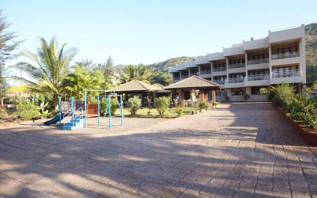 Sagar Sawali, Karde Beach View Resort