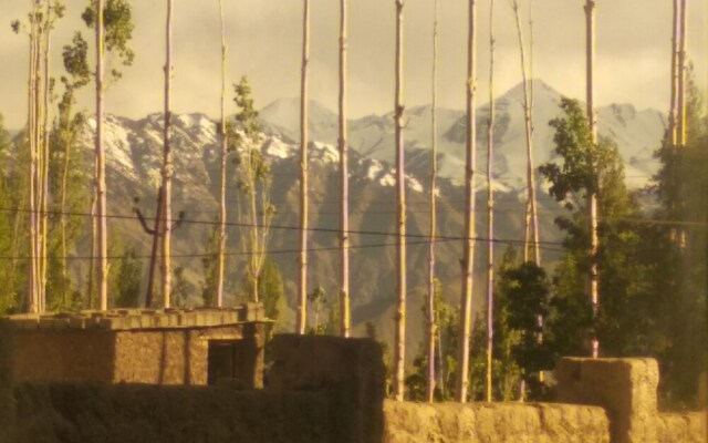 Glacier View Guest House