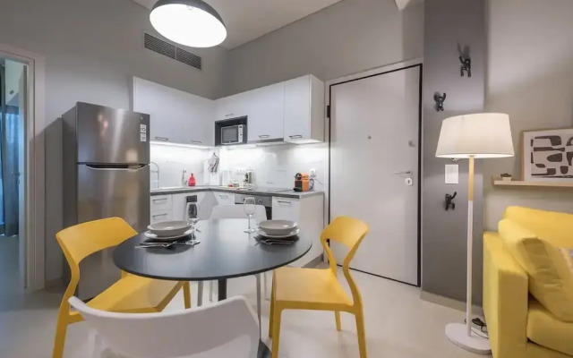 Affordable Luxury With Parking 300mbps Wifi