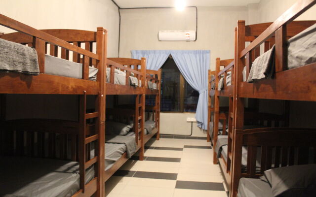 Mari Hostel