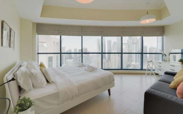 Artsy Duplex Penthouse Best View of All Dubai!