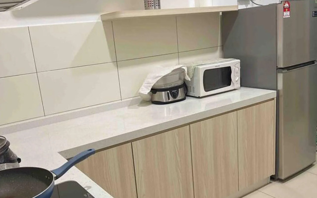 Condo 3 Bedroom @ Georgetown Gelugor USM Queensbay