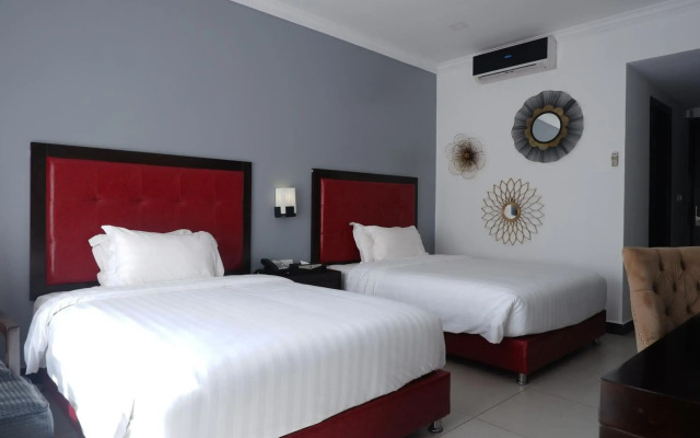 Queenco Hotel & Casino