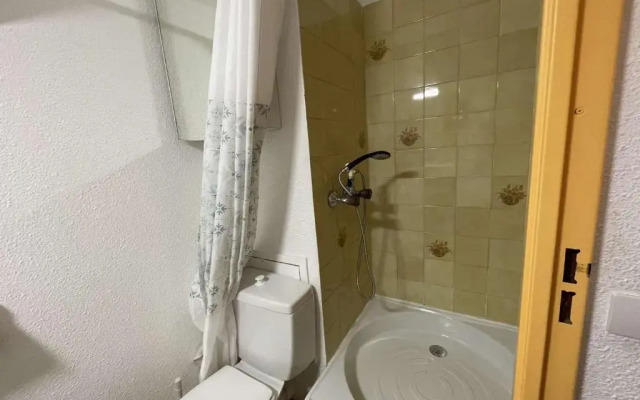 Appartement Le Grau-du-Roi, 1 pièce, 4 personnes - FR-1-250-140