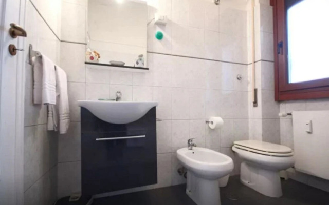 Robi's 1 Bed in Superb Location!