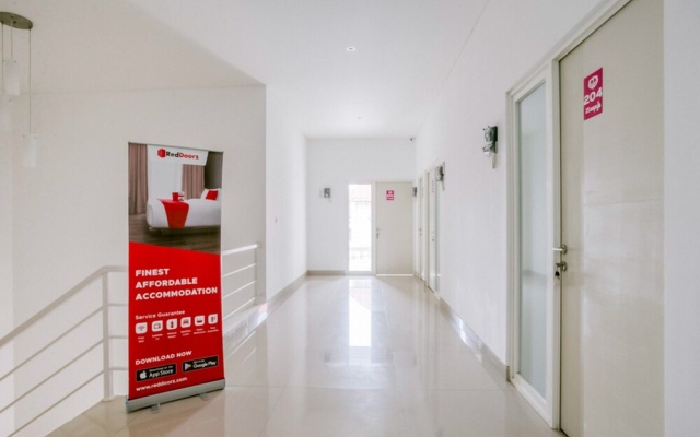 Zleepy by RedDoorz – Hotel Rooms – Semarang