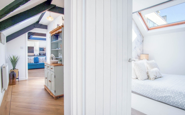 Penthouse At The Mews - 2 Bed Apartment - Tenby