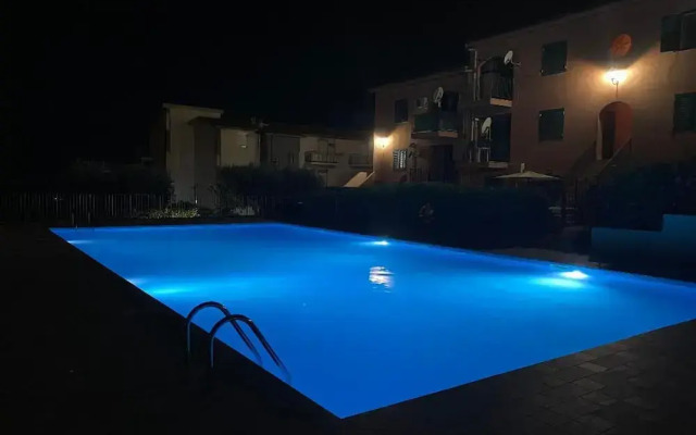 Apartment - Sleeps 2 & Swimming Pool