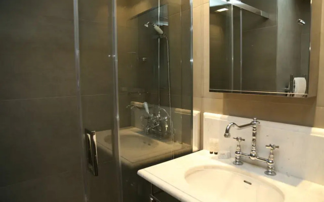 Paddington Rob-Roy Executive Suites
