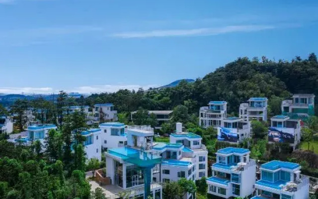 Moganshan Sky Swimming Pool Resort