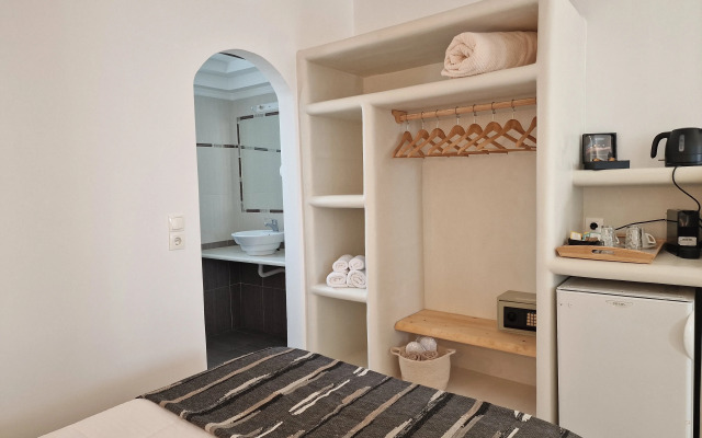 Amerisa Suites & Villa