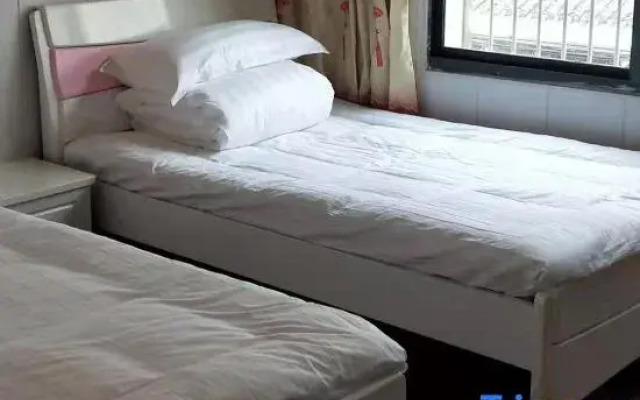 Rose Garden Hotel