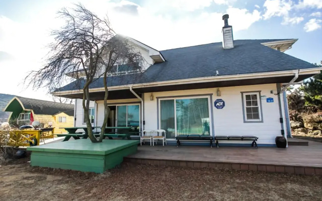 Seosan Travel & Dream Pension