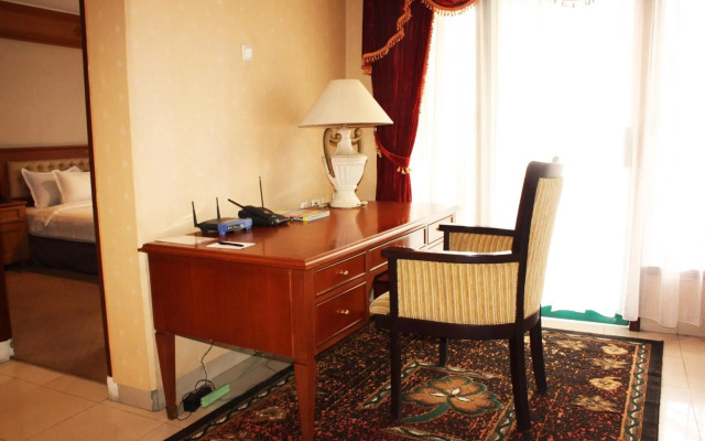 Travellers Suites Serviced Apartments