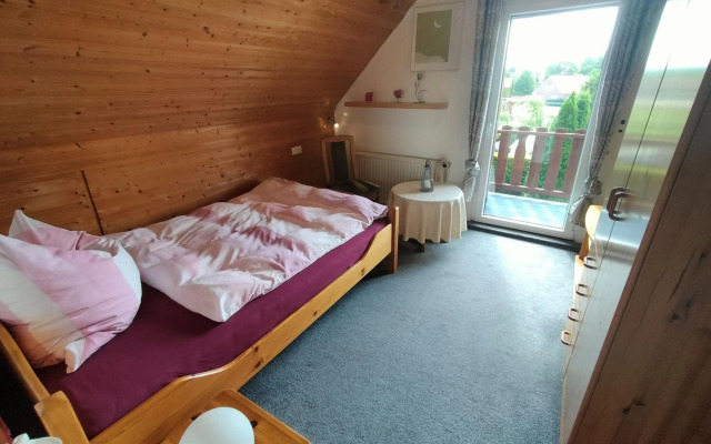 Ferienwohnung Mona, 65314