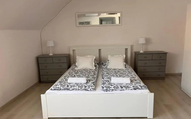 Pacsirta Apartman Grand