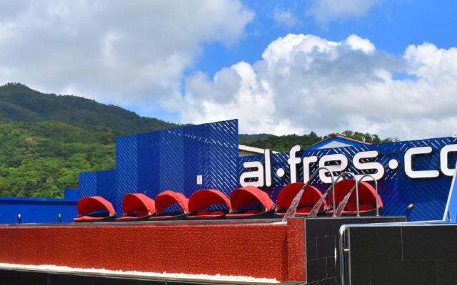 Alfresco Phuket Hotel