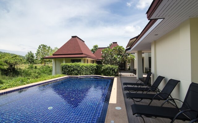 Bali Style Villa on Palm Hills PH 202