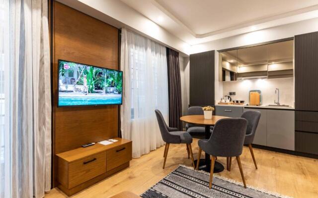 Sala Suites