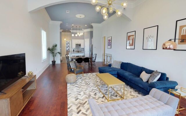 Gorgeous 4br/3.5ba in Historic Treme by Domio